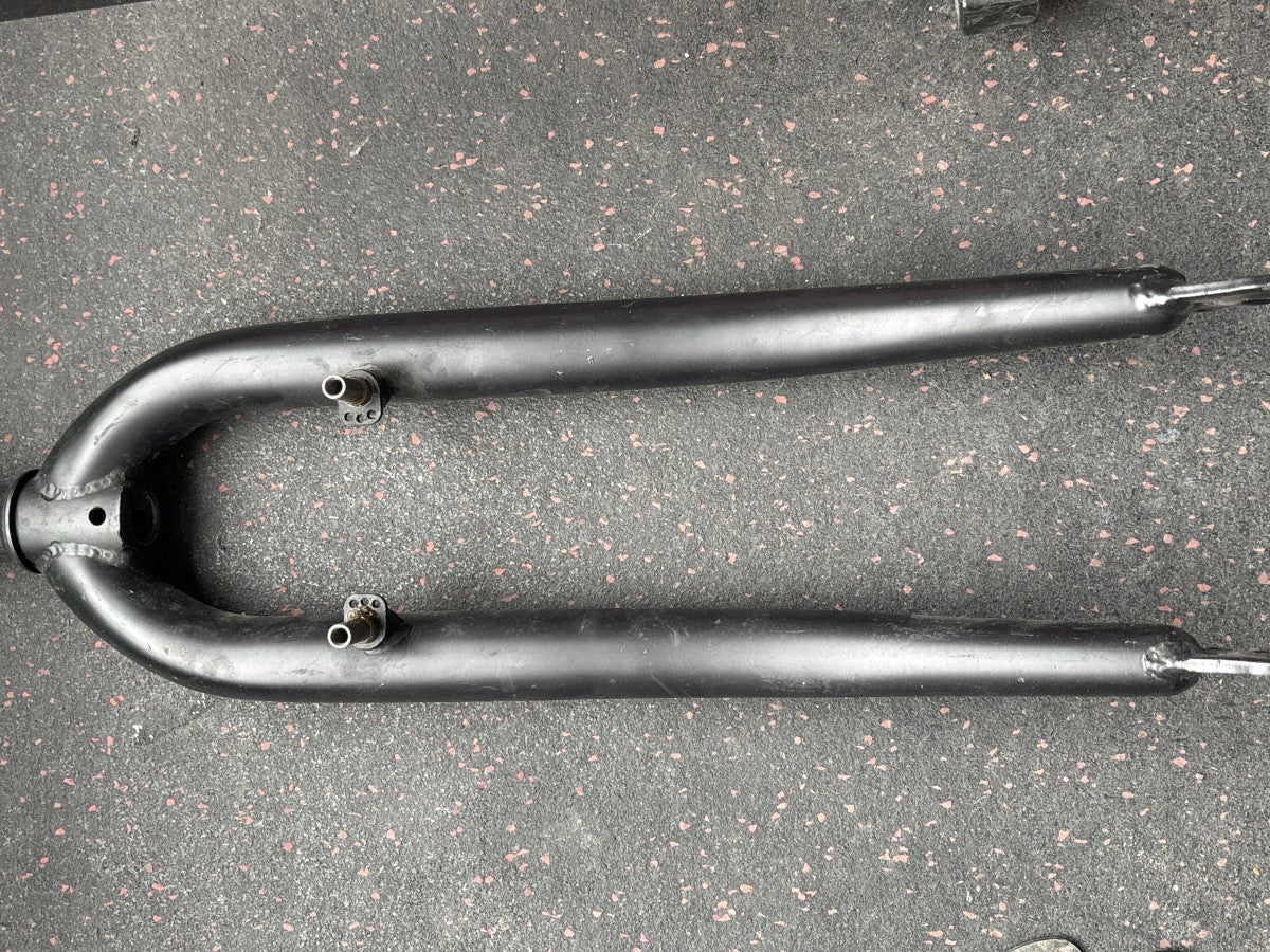 Fourche 26’’ 1 1/8, threaded, v-brake noir - Velomane